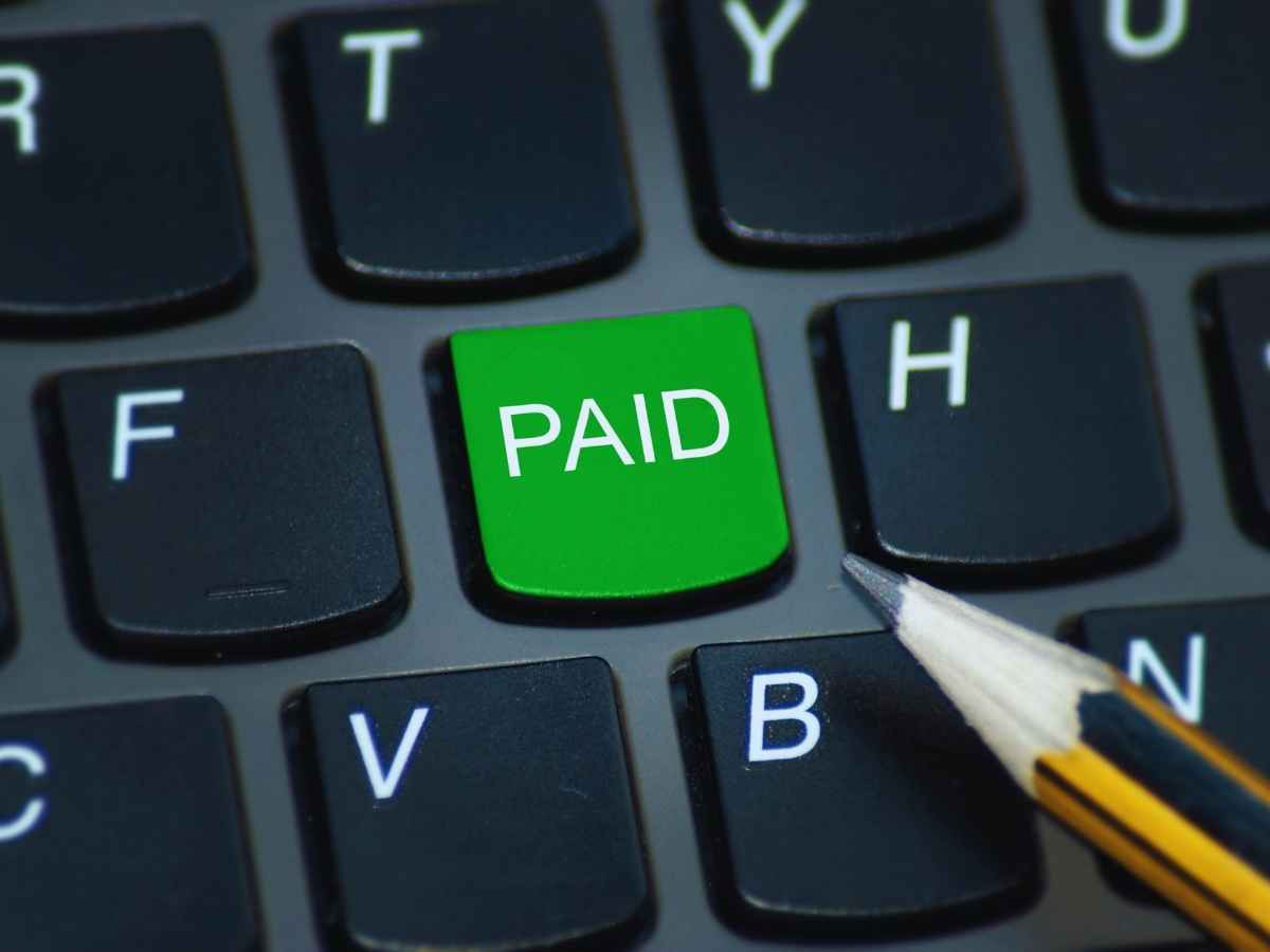 Paid Advertising vs. Organic Growth